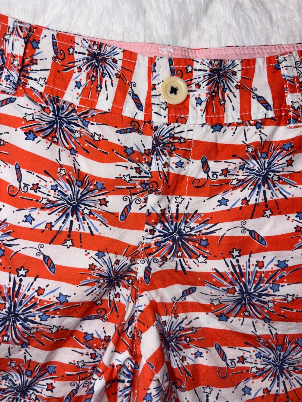 Lilly Pulitzer She's a
Firecracker Callahan Shorts Size 8 VGUC - Picture 12 of 13
